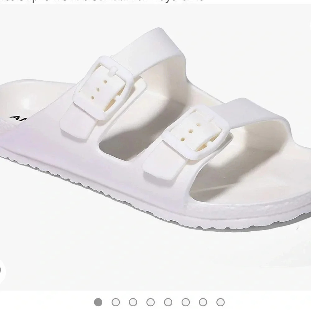 NWT! Kids comfort slides sandals with adjustable buckles 1/2 youth